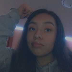 Meet your Posher, Daniela